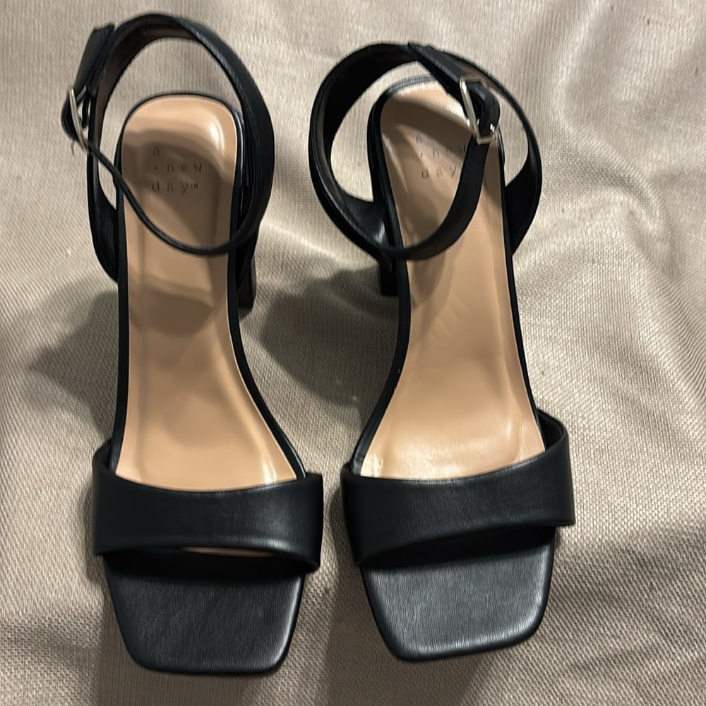 A New Day Ankle Strap Block Heels - Picture 3 of 9